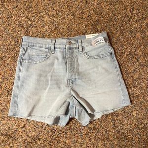 Light wash Old Navy denim shorts